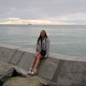 Meet your Posher, Alexis